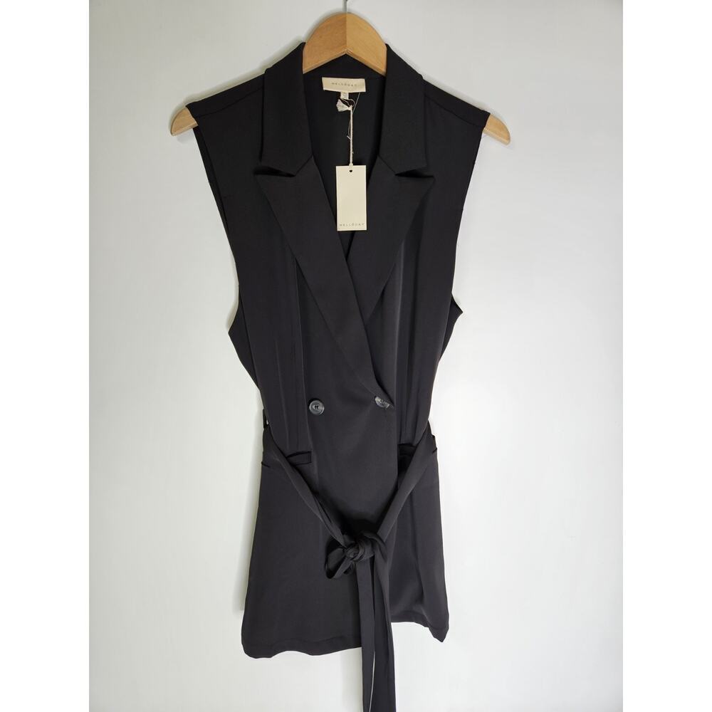 NWT Melloday Sleeveless Black Velted Vest Women Size XL Chic Minimalist Modern